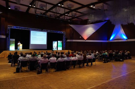 Mehr als 100 Teilnehmer informierten sich in der Stadthalle Walsrode über aktuelle Förderprogramme für energetische Maßnahmen.